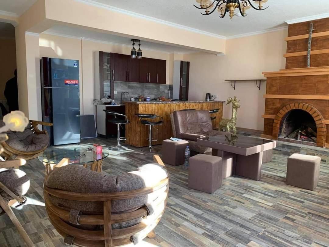 Bismillah Hotel And Restaurent Гудаури Екстериор снимка