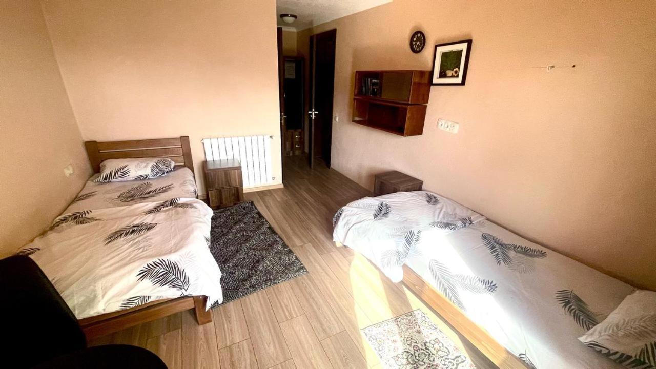 Bismillah Hotel And Restaurent Гудаури Екстериор снимка