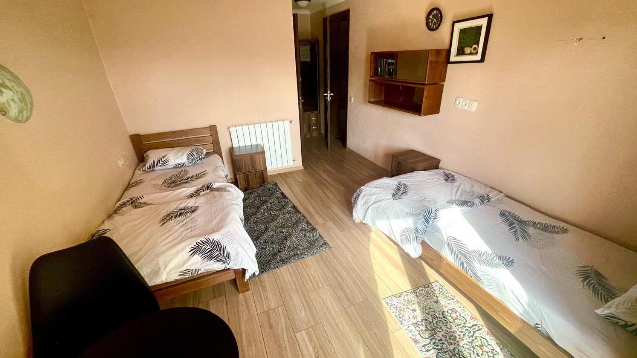 Bismillah Hotel And Restaurent Гудаури Екстериор снимка